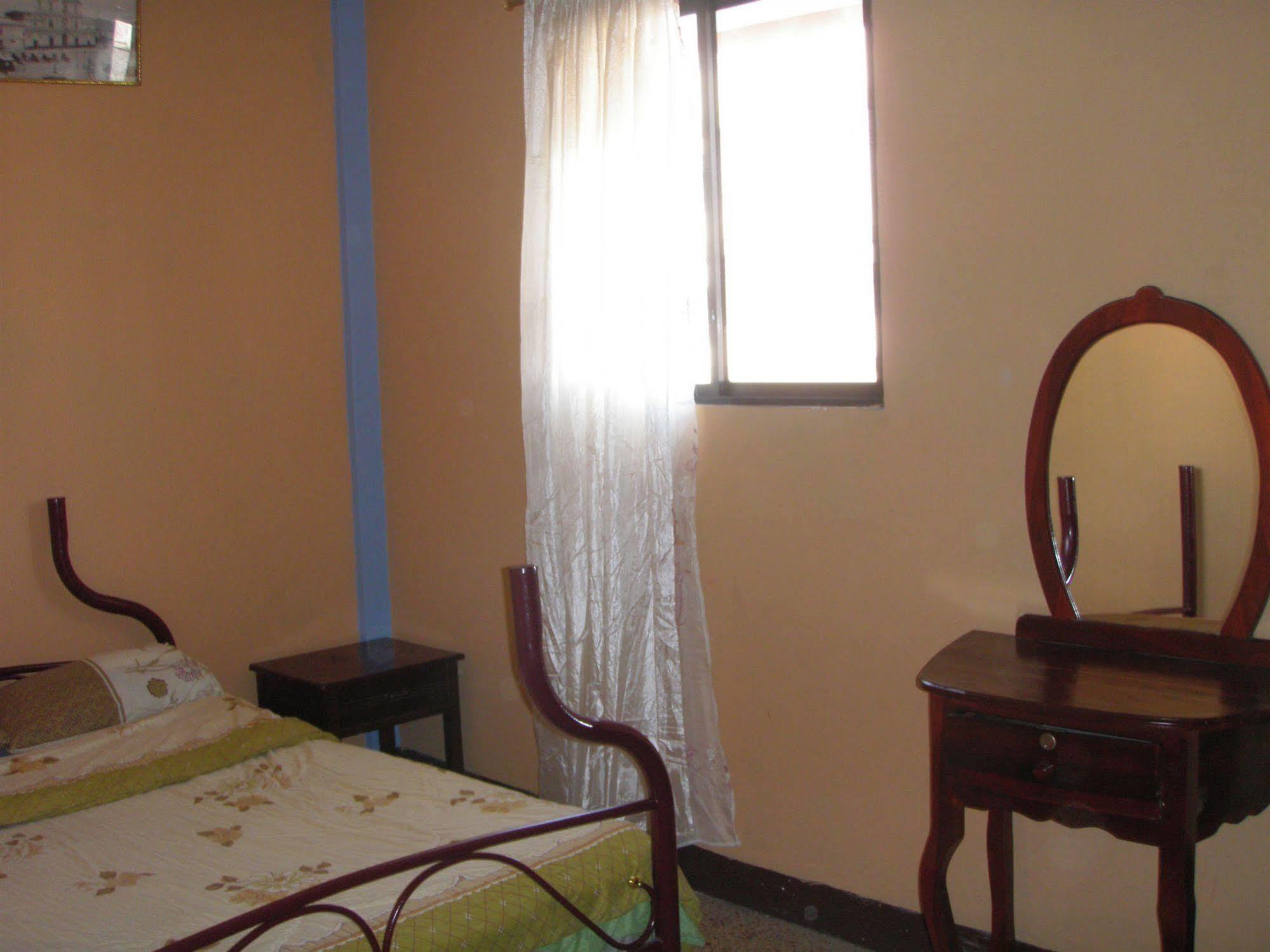 Hotel Eloy Alfaro Guayaquil Exterior foto