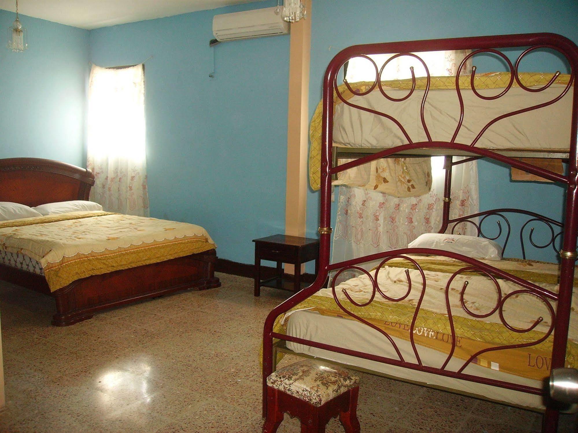 Hotel Eloy Alfaro Guayaquil Exterior foto